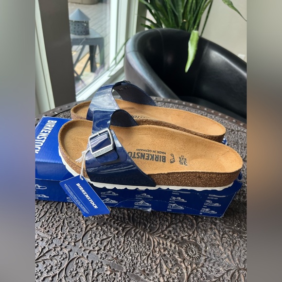 BIRKENSTOCK MADRID SANDALS IN DRESS BLUE PATENT 35 EU (4-4.5 US) - Picture 3 of 9